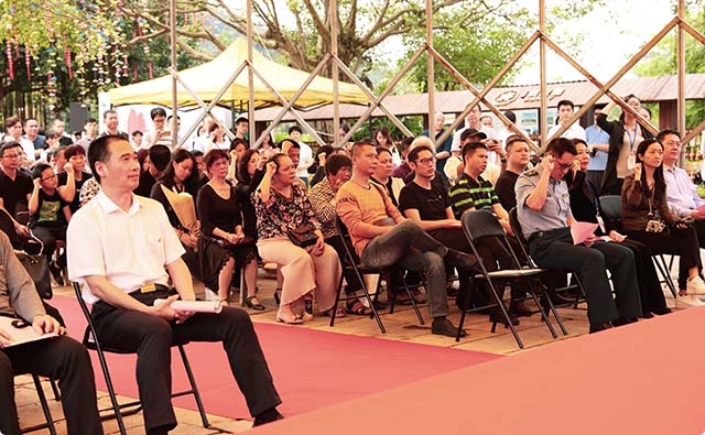 2 领导及各界爱心人士共计300余人参加了本次活动。.jpg 2 领导及各界爱心人士共计300余人参加了本次活动。.jpg