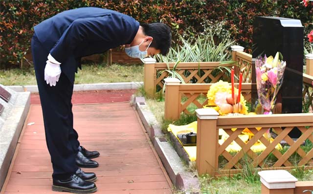 战"疫"清明,代客祭扫